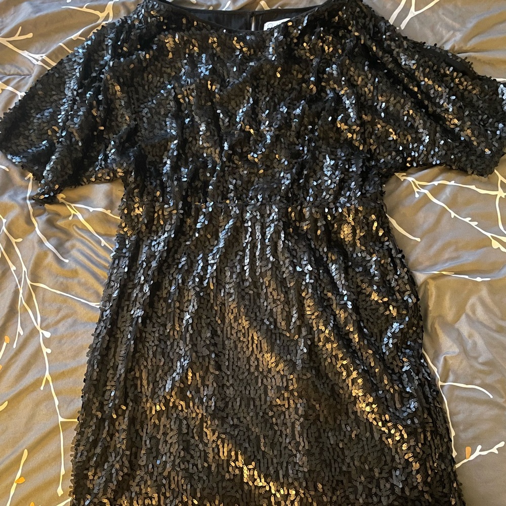 Jessica Simpson Plus Size sequin dress with open shoulders